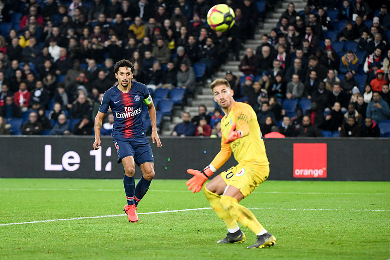 约基奇生涯第13次砍下35+15+10，追平大O并列历史第一（约基奇第13次轰出35+15+10，追平奥斯卡·罗伯特森并列历史第一）