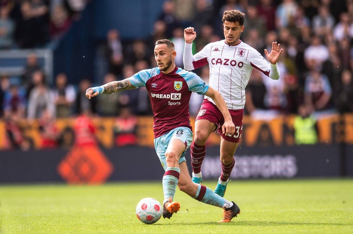 圆梦，在山顶解说解放者杯的男孩获邀与专业解说一起解说秘鲁甲